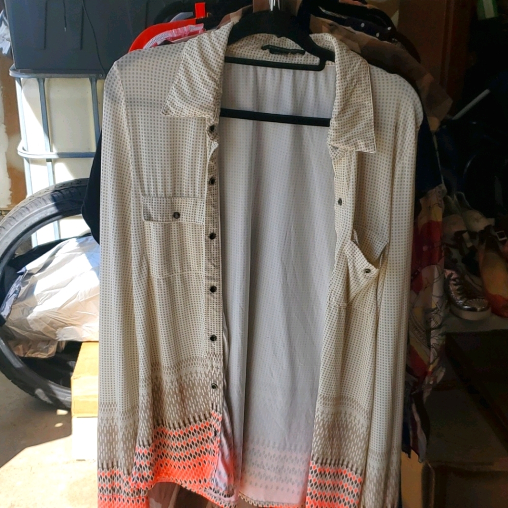 SOLD!!!! BCBG Maxazria Button Up Blouse